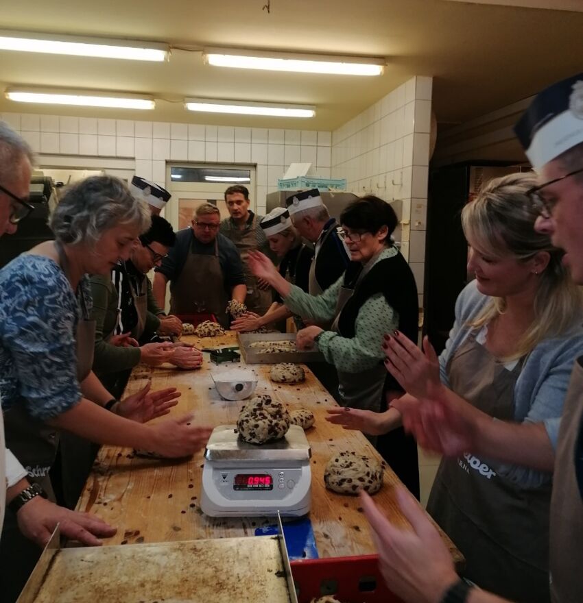 Stollenbacken für einen guten Zweck des Freie Wähler - Wir für Pirna e.V.